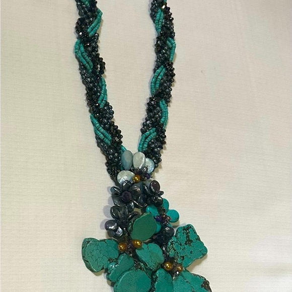 Turquoise Necklace - Picture 6 of 6